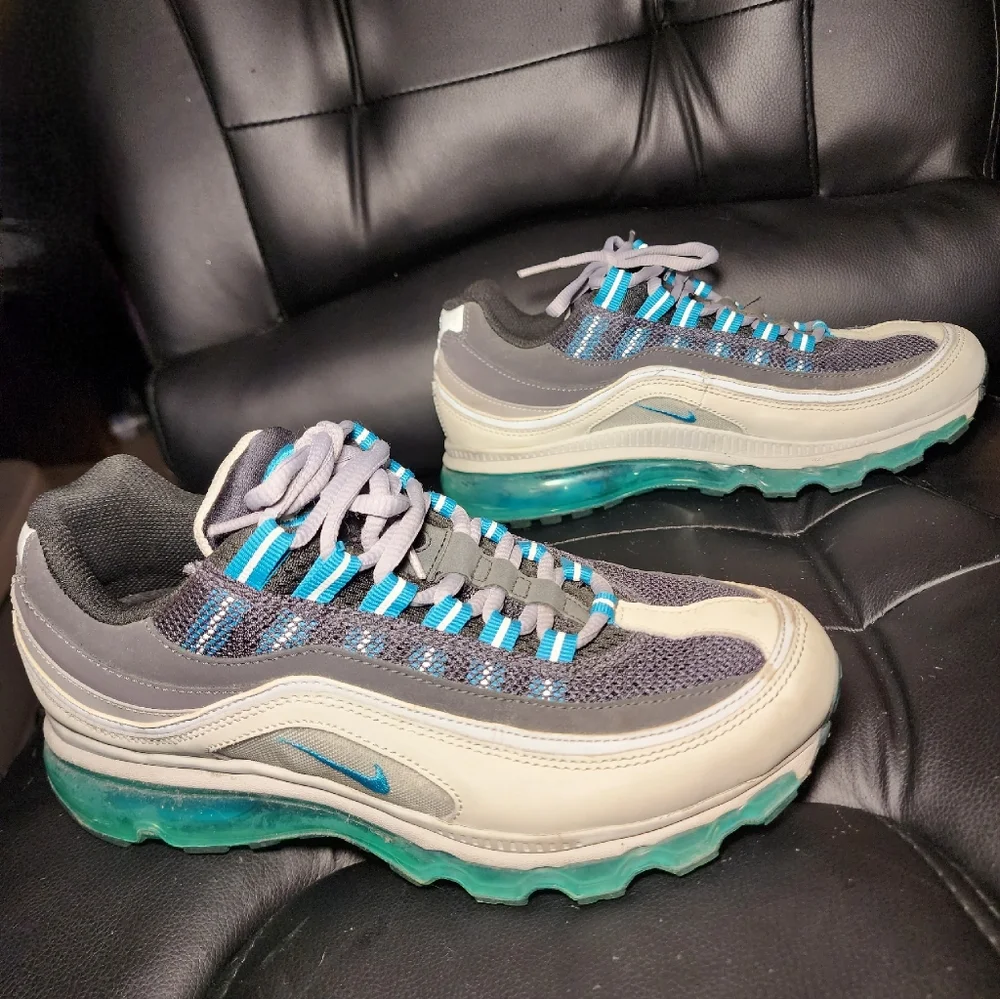 Nike Airmax 24-7 Sneakers Size 7.5M - Picture 2 of 6